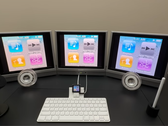 A teljes iPod Nano/3-monitor összeállítás képe.