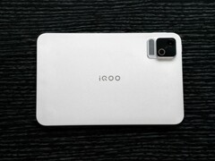 Az iQOO Pad Ultra játékos táblagép állítólag a Qualcomm Snapdragon 8 Elite Gen 6 SoC processzorral működik.