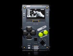 A legújabb Arduboy támogatja a többjátékos módot USB-C kábelen keresztül (Kép forrása: Arduboy)