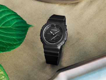 A Casio G-Shock GMA-P2110-1A fekete kivitelben kapható
