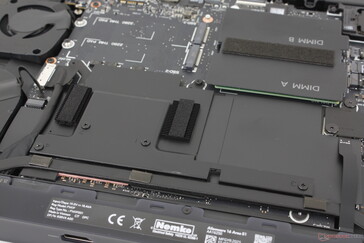 A korábbiaknál több rézzel tervezett gőzkamrás hűtő (RTX 5070 Ti vagy nagyobb SKU-khoz)