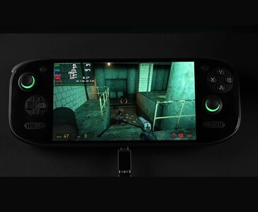 A Half-Life 2 124 FPS-t ér el az Ayn Odin 2 Portalon a Proton 11 ARM64-en keresztül, külső billentyűzettel és egérrel futtatva.