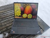 Lenovo ThinkPad T16 AMD G1 2022
