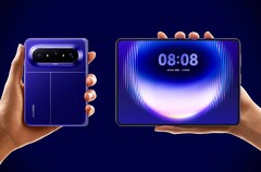 A Huawei Pura X Max szokatlanul széles kijelzőformátummal rendelkezik.