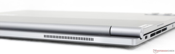 Hátul (Android csak tábla üzemmódban): USB-C 3.0 w/ Power Delivery. Nincs video-out funkció