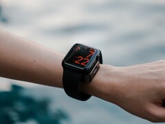 A Pixy Tag a Apple Watch viselése közben is használható. (Kép forrása: Futurizta Tech)