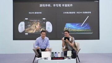 A Redmi Game Controller a Redmi K Pad két tartozéka közül az egyik, amelyet a livestream során mutattak be. (Kép forrása: Redmi)