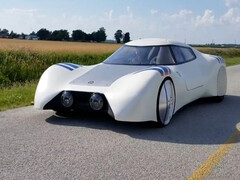 Az SPE 2025-ös autóipari konferenciájának fő előadója a kevesebb CO2-kibocsátással járó kompozit autógyártásról fog beszélni. (Kép forrása: Casey Putsch)