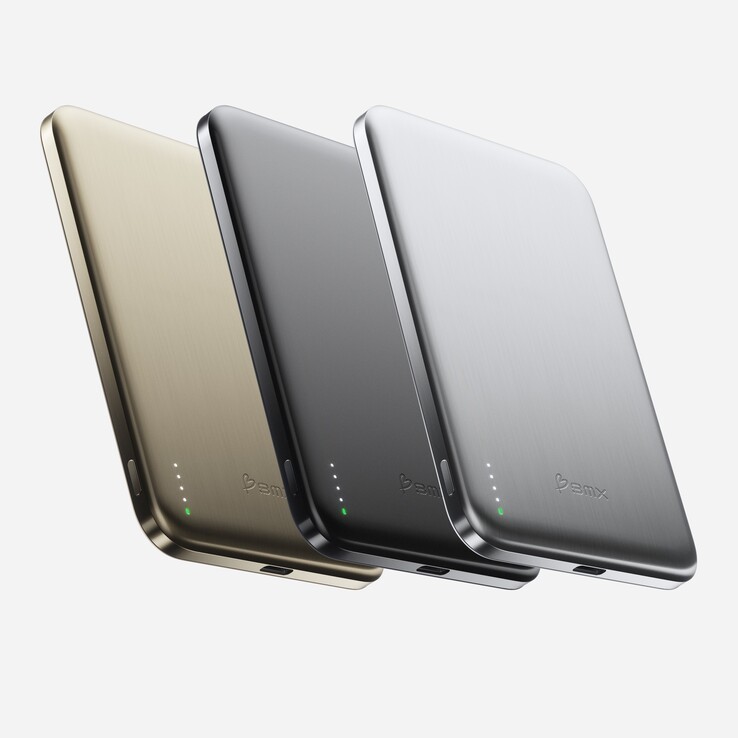 A BMX SolidSafe Air Qi2 power bank arany, fekete és ezüst színben kapható.