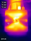 GMKtec NucBoc M6 Ultra terheléses teszt során (felső oldal)