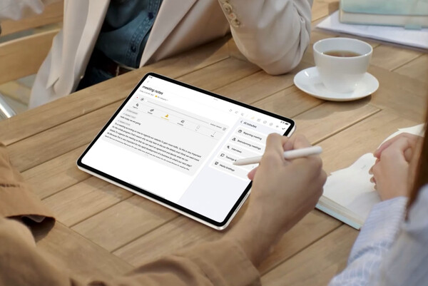 A Honor MagicPad 3 13,3 LCD kijelzővel rendelkezik, ellentétben elődjével, amely OLED kijelzővel rendelkezik. (Kép forrása: Honor)