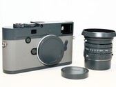 A Leica M10-P-t "Bold Grey" színben kínálták, a Leica M11-P-t pedig "Metal Grey" színben adják ki újra.