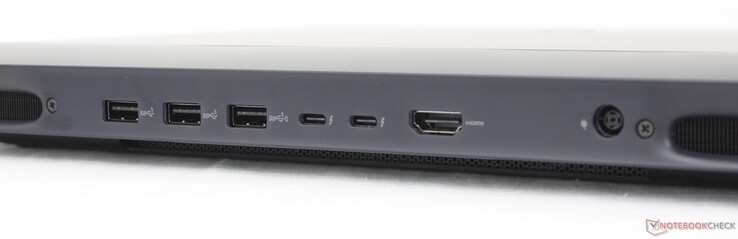 Hátul: 3x USB-A 3.2 Gen. 1 (5 Gbps), 2x USB-C Thunderbolt 5 w/ DisplayPort 2.1 + Power Delivery, HDMI 2.1, AC adapter