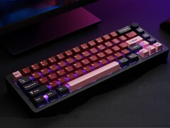 Fekete egy csipetnyi rózsaszínnel: Az all-in-one billentyűzet PC színsémája. (Kép forrása: Rakeydo via Kickstarter)