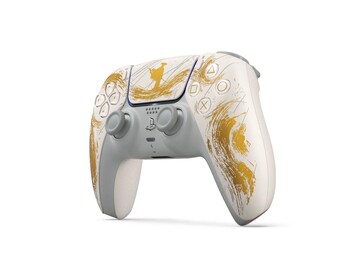 A Yotei Gold Ghost of Yotei Limited Edition DualSense vezérlő. (Kép forrása: PlayStation)