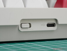 Keychron C1 Pro 8K macOS és Windows választókapcsoló. 
