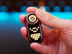 A LoopDot kombinálja a zseblámpát és a pontmátrix kijelzőt. (Kép forrása: LoopGear)
