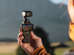 A közelgő DJI Pocket 4 kompakt gimbalos kamera a tervek szerint 35%-kal könnyebb és lényegesen kisebb lesz, mint az itt látható Pocket 3. (Kép forrása: DJI)