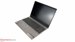 The Lenovo IdeaPad 720-15IKB review. Test device courtesy of notebooksbilliger.de.
