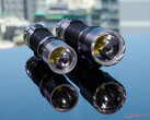 A Nitecore EDC33 (balra) és EDC35 (jobbra). (fotó: Andreas Sebayang/Notebookcheck.com)