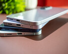 A Samsung Galaxy A57 vastagsága mindössze 6,9 mm.