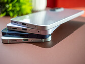 A Samsung Galaxy A57 vastagsága mindössze 6,9 mm.