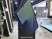A Galaxy Z Fold7 vékonyabbnak tűnik, mint az összes korábbi Galaxy Z Fold modell. (Kép forrása: Alchimist Leaks)