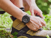 A Casio Pro Trek PRJ-B001-1DR (a képen).