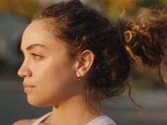 A Lumia 2 egy meglehetősen feltűnő viselhető eszköz (Kép forrása: Lumia Health)