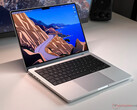 Applea jelenlegi MacBook Pro generációról most azt mondják, hogy néhány hónappal tovább tart, mint korábban várták, M4 MacBook Pro 14 a képen. (Kép forrása: Notebookcheck)
