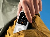 A Fosi Audio egy Apple iPod Nano dizájnját veszi át.