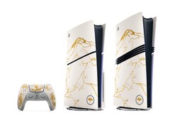 A Gold Ghost of Yotei Limited Edition DualSense, PS5 Slim és PS5 Pro. (Kép forrása: PlayStation)