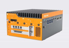 Rengeteg port és hely egy SFF asztali szintű professzionális GPU számára. (Kép forrása: Onlogic)