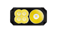 A LED-ek fényszóró és reflektor konfigurációja.