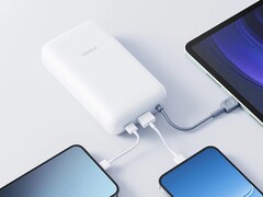 A Xiaomi Power Bank 20000 (integrált kábel) (képünkön) már kapható Spanyolországban. (Kép forrása: Xiaomi)