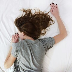 Egy alany alszik (Kép forrása: Vladislav Muslakov/Unsplash)