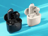 A Sennheiser Accentum Open, a képen fekete és krémszínű, összesen 28 órás akkumulátor-üzemidővel rendelkezik. (Kép forrása: Sennheiser)