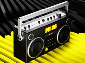 A We Are Rewind visszahozza a klasszikus boomboxot, kazettás lejátszóval kiegészítve. (Kép forrása: We Are Rewind)