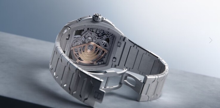 A Bianchet B 1.618 UltraFino hátulnézetből, kiemelve a repülő tourbillon-t és annak mechanikai bonyodalmait (Kép forrása: Bianchet Official Website)