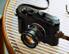 A Mandler 50 mm f/1,4 E46 Pre-ASPH egy régebbi Leica Summilux objektív kialakításán alapul.