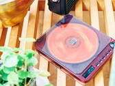 A Relax Pixel Tunes a modern funkciókat átlátszó retró dizájnnal ötvözi.