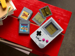 A Lego Game Boy dobozában Super Mario és Zelda építhető kazetták találhatók. (Kép forrása: Lego)