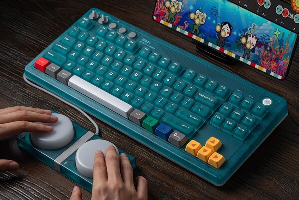 A Retro 87 mechanikus billentyűzet N64 Edition két vezetékes Super Button gombbal kerül forgalomba.