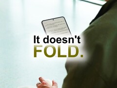 Az Oppo Pad Mini úgy néz ki, mint egy túlméretezett telefon 8,8 hüvelykes kijelzővel.