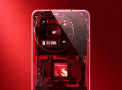 Qualcomm Snapdragon chip egy félig átlátszó okostelefon belsejében (Kép forrása: Qualcomm)