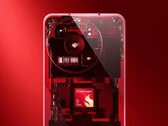 Qualcomm Snapdragon chip egy félig átlátszó okostelefon belsejében (Kép forrása: Qualcomm)