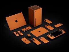 A Dbrand Cosmic Orange skin a készülékek széles skálájához kapható. (Kép forrása: Dbrand)