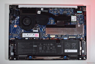 HP EliteBook 8 G1a 14: belső részek