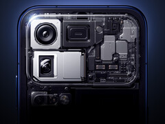 A Xiaomi 18 Pro okostelefonok 200 MP-es fő- és teleobjektív kamerával lesznek felszerelve. A képen: egy promóciós kép, amely a kamera belső hardverét mutatja.