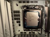 Az Intel Core 9 273PQE-t kiszúrták a természetben.